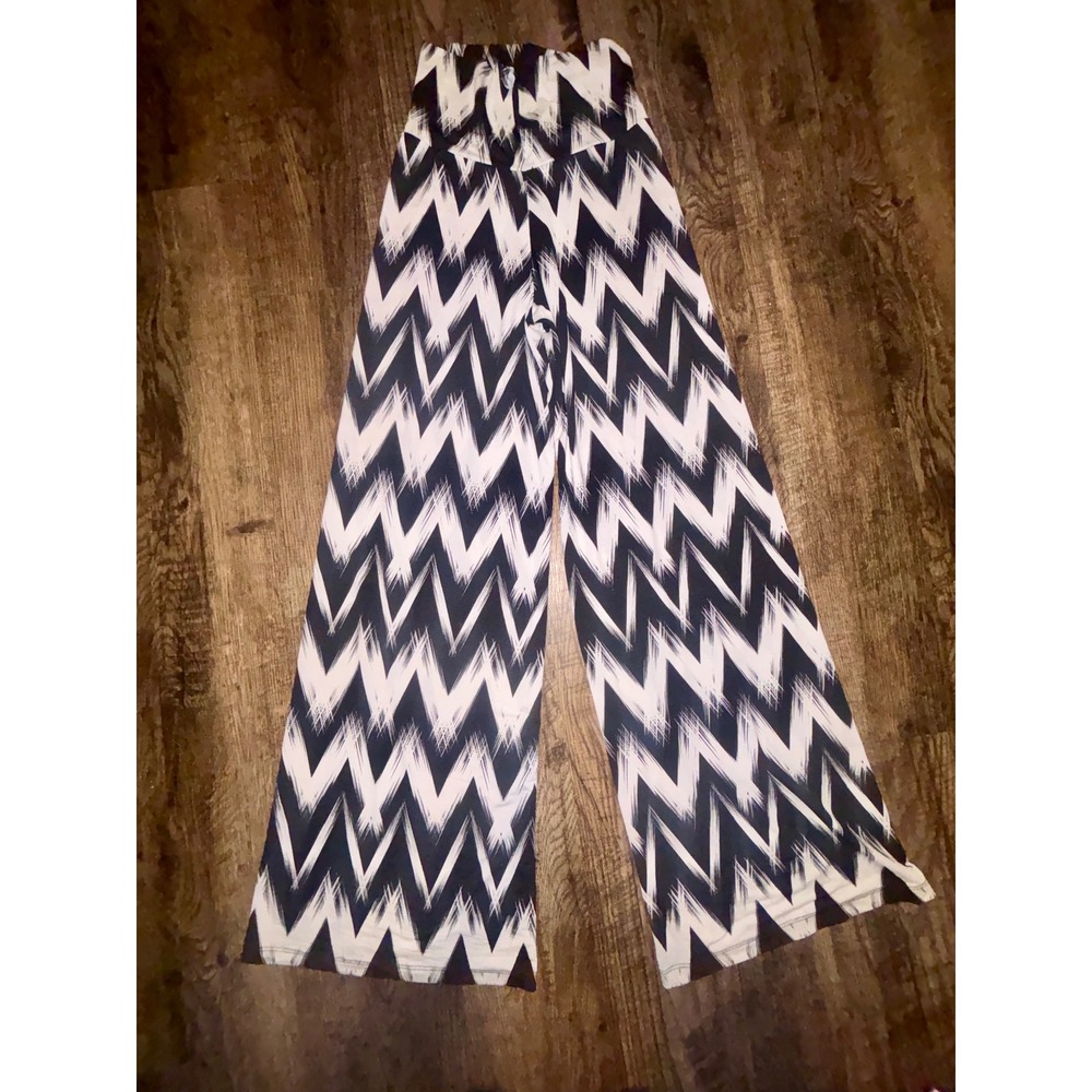 iVamos Wide Leg Palazzo Pants Black White Chevron Zig Zag High Waist Flare L